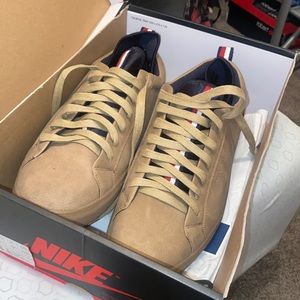 Timmy Hilfiger shoes